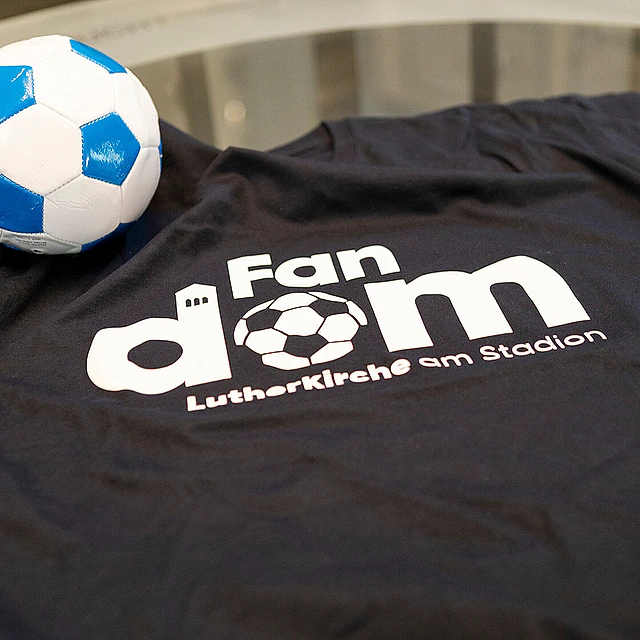 FanDOM Tshirt